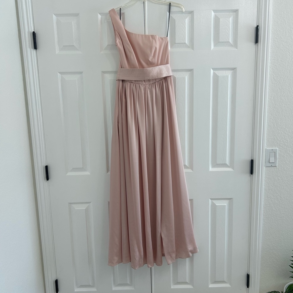 🖤White by Vera Wang Pink Gown🖤